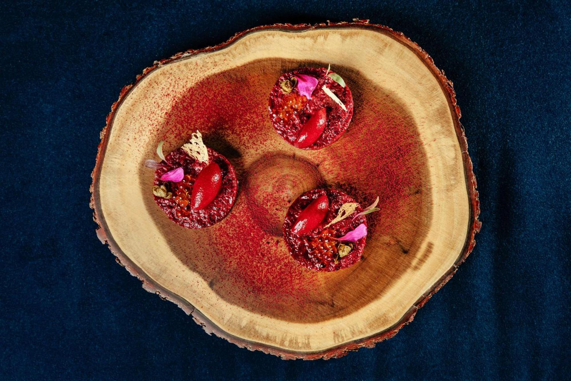 Radisson Collection Hotel, Magdalena Plaza Sevilla Luaran gambar A cross section of a kidney showing atherosclerotic lesions