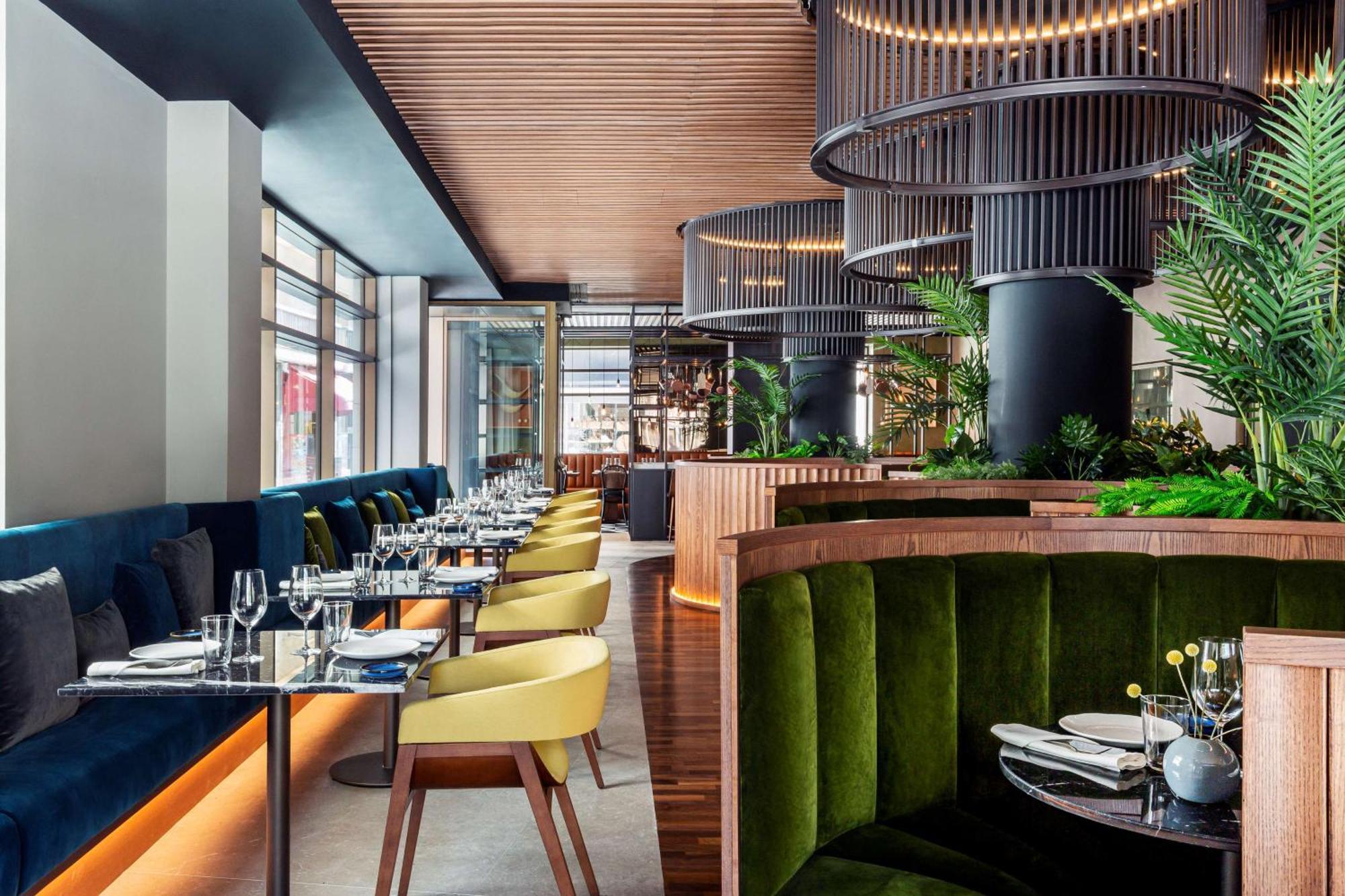 Radisson Collection Hotel, Magdalena Plaza Sevilla Luaran gambar Restaurant interior